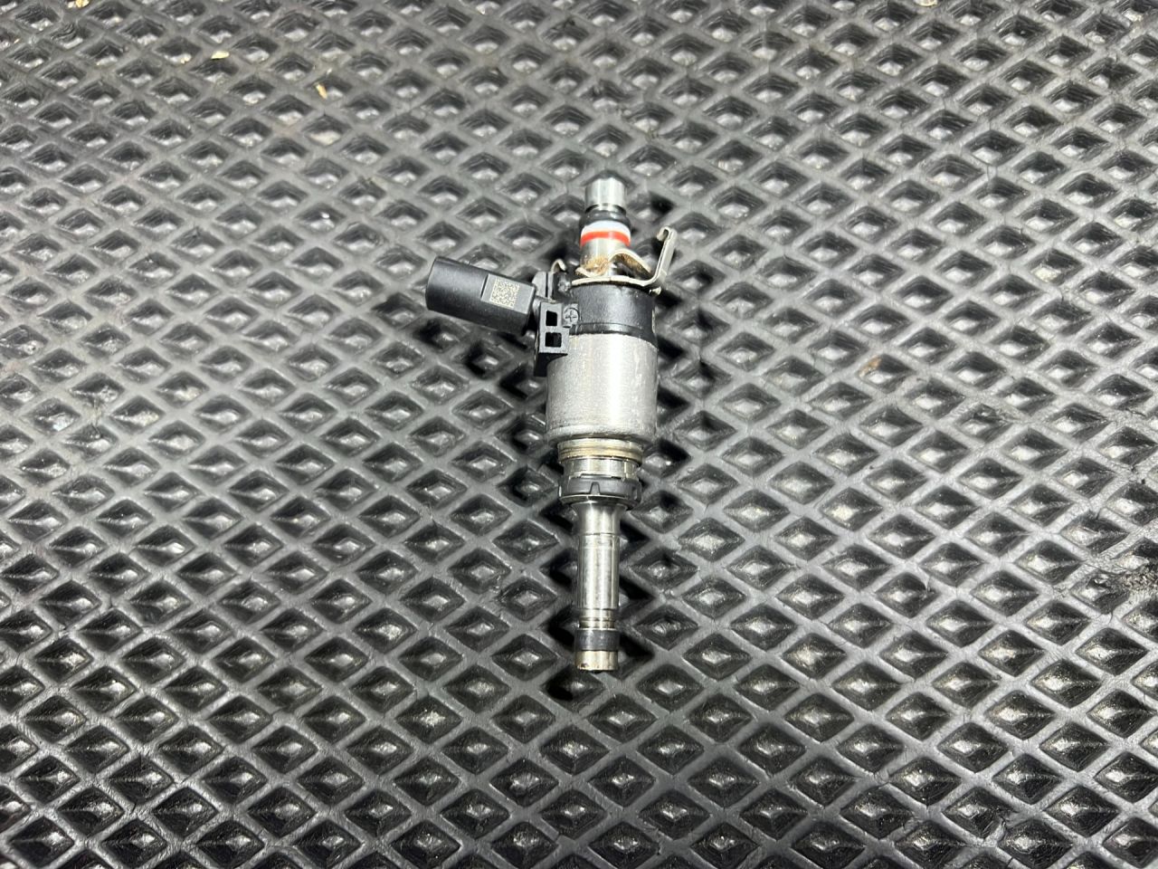 форсунка Kia Sorento 4 поколение 2023, 2.0 л., G4KA, бензин, АКПП, внедорожник 5 дв., передний привод, 35310-2T000 - фото №1