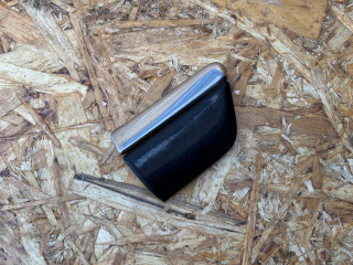 молдинг крыла Audi A8 D3 [2-й рестайлинг] 2008, 4.2 л., BVJ, бензин, АКПП, седан, 4E0853974F