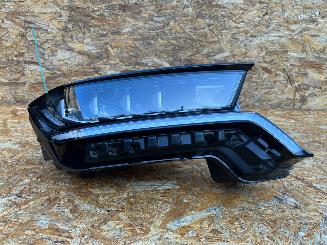 фара правая Kia Sorento 4 поколение 2023, 2.5 л., бензин, АКПП, внедорожник 5 дв., передний привод, 92102R5220 - фото №1