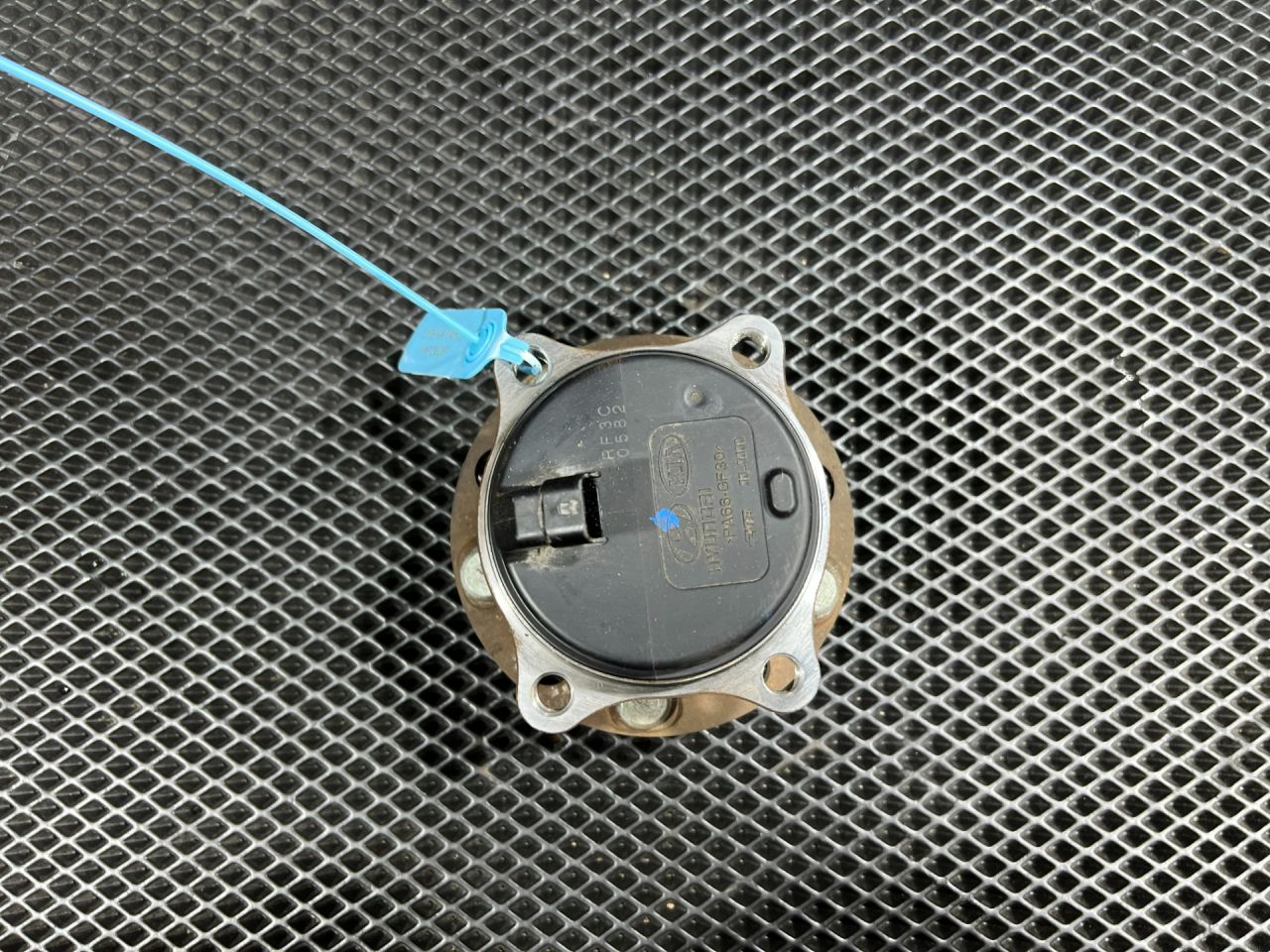 ступица задняя правая Kia Sorento 4 поколение 2023, 2.5 л., бензин, АКПП, внедорожник 5 дв., передний привод, 52720P2000 - фото №1