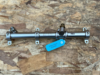 топливная рампа Audi S4 B9 [рестайлинг] 2021, 3.0 л., CWGD, бензин, АКПП, седан, полный привод, 06M133316L