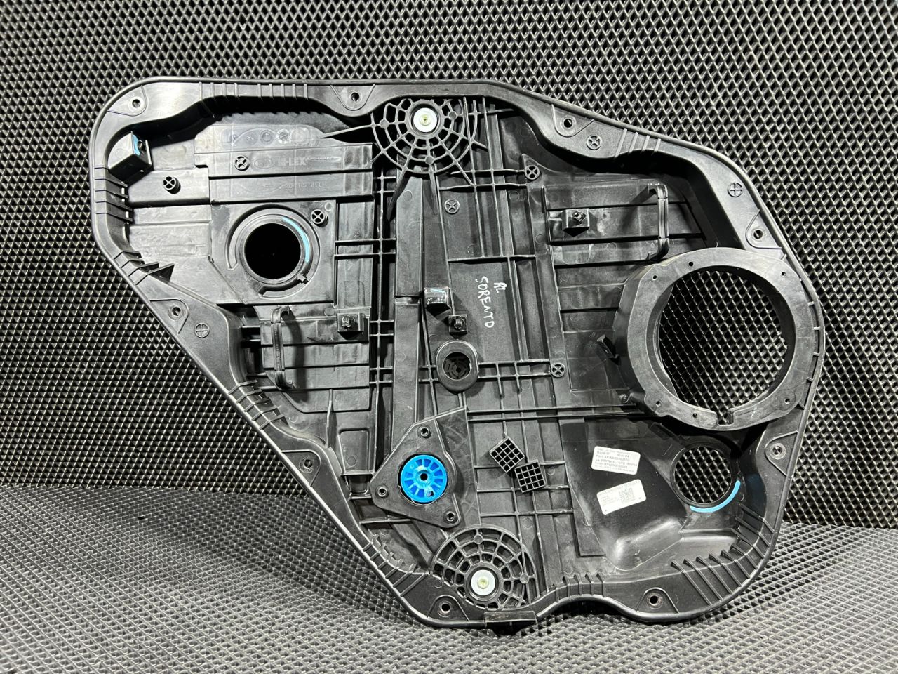 стеклоподъемник задний левый Kia Sorento 4 поколение 2022, 2.0 л., G4KA, бензин, АКПП, внедорожник 5 дв., передний привод, 83471R5000, 4KW8304KM00, 5XYRH4LF5PG185254 - фото №1