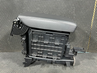 вещевой ящик центральной консоли Honda CR-V 6 поколение 2025, 1.5 л., L15B, бензин, АКПП, внедорожник 5 дв., 834003A0