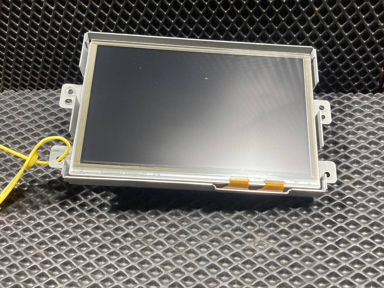 дисплей Jaguar XE 1 поколение X760 2016, 3.0 л., AJ 126, бензин, АКПП, седан, FK7219C299AC, T2H24567, C2D49786, C2D58350, LR081487, LR070514, C2D56665, T2R23589, T2R23588 - фото №1