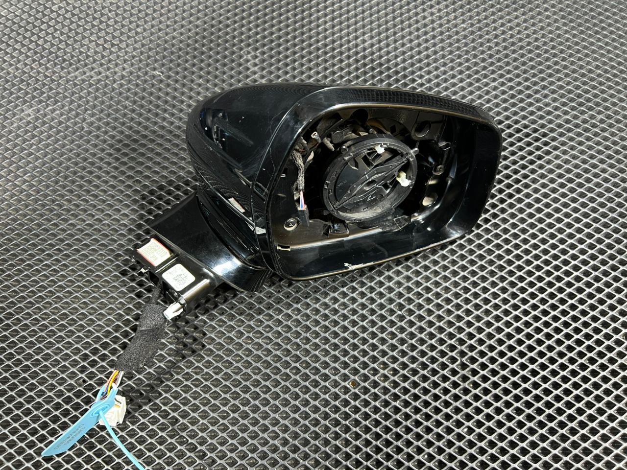 зеркало наружное правое Kia Sorento 4 поколение 2023, 2.5 л., бензин, АКПП, внедорожник 5 дв., передний привод, 87620-R5110 - фото №1