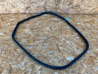 уплотнитель двери Chevrolet Trax 2 поколение 2023, 1.2 л., LIH, бензин, АКПП, внедорожник 5 дв., 42805589