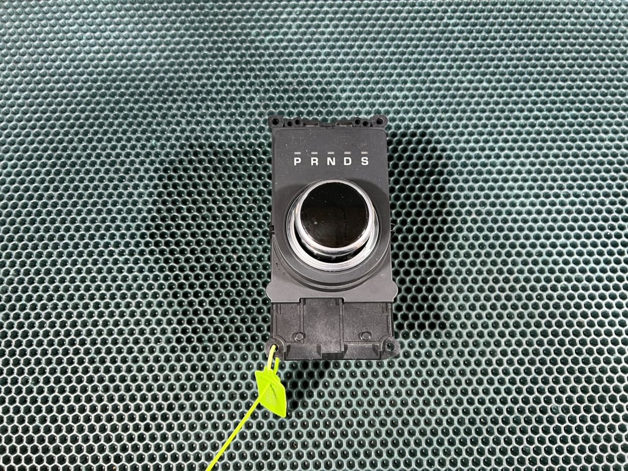 кулиса Jaguar XE 1 поколение X760 2017, 3.0 л., AJ 126, бензин, АКПП, седан, T2H39458, T2H1305, T2H39457, T2H30230, T2H34570, T2H33623, HX7314C559AA, HX7314C561AD, HX737E453AE - фото №1