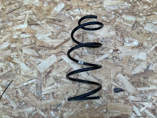 пружина передняя Mercedes-Benz B-Класс W247 2020, АКПП