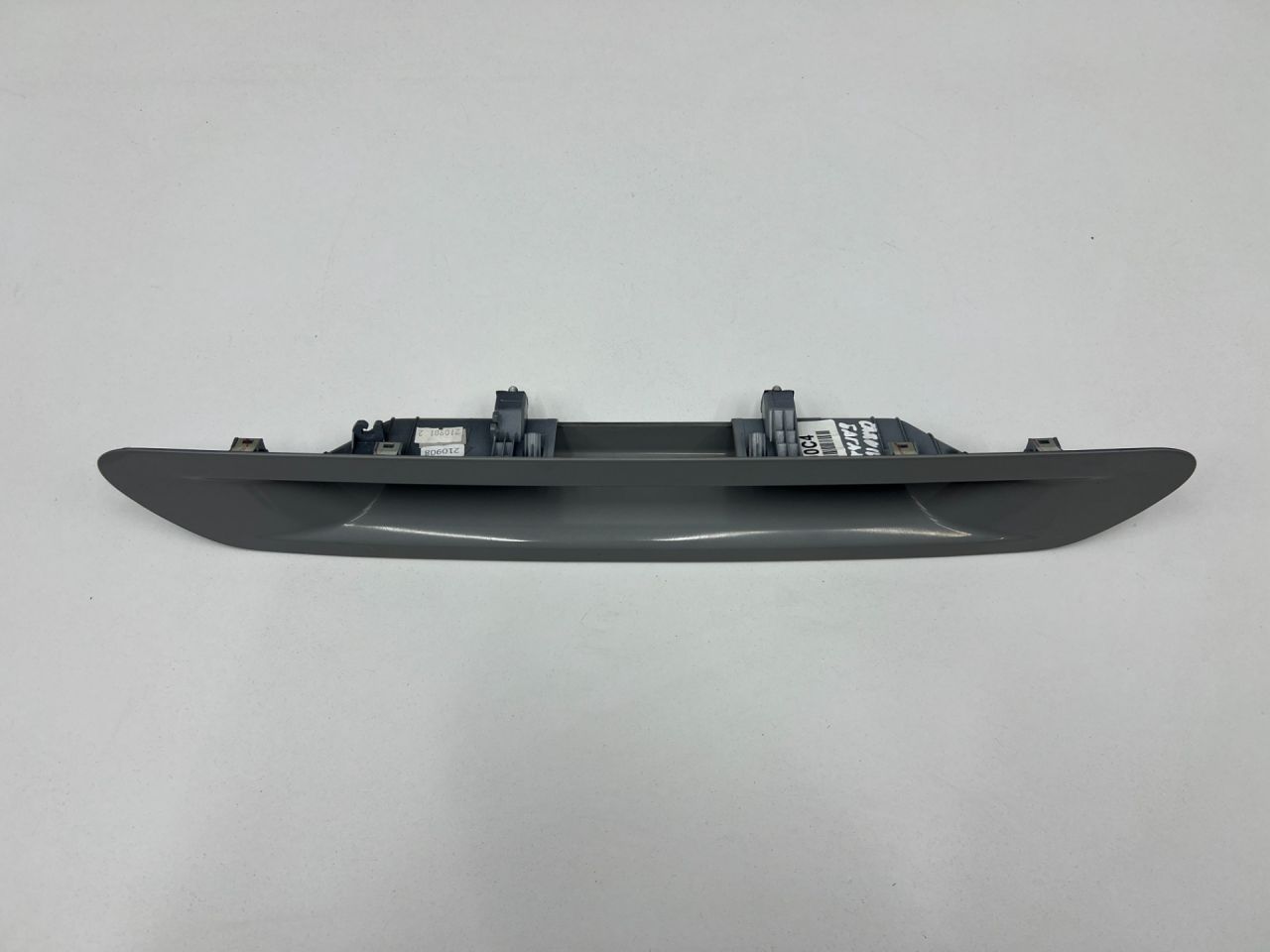 ручка крышки багажника Kia Carnival 4 поколение 2022, 3.5 л., бензин, АКПП, минивэн, 81820-R0000 - фото №1