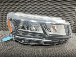 фара правая Volkswagen Taos 1 поколение 2023, 1.5 л., DNKA, бензин, АКПП, внедорожник 5 дв., передний привод, 2GJ941036