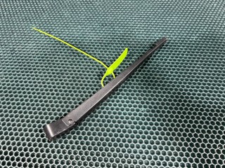 щеткодержатель задний Porsche Macan GTS 1 поколение [2-й рестайлинг] 95B 2022, 2.9 л., DGR, бензин, АКПП, внедорожник 5 дв., 97062812300