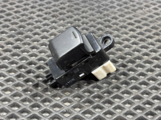 кнопка стеклоподъемника двери Infiniti FX35 1 поколение 2006, 3.5 л., VQ35DE, бензин, АКПП, внедорожник 5 дв., 25411-AX600