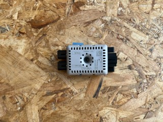 усилитель антенны Volkswagen Tiguan 2 поколение [рестайлинг] 2024, 2.0 л., DTEA, бензин, АКПП, внедорожник 5 дв., полный привод, 5Q0035570