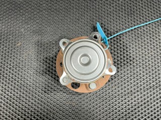 ступица задняя Chevrolet Trax 2 поколение 2023, 1.2 л., LIH, бензин, АКПП, внедорожник 5 дв., 13546940, 13530971