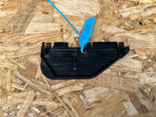 Кронштейн крепления порога Audi A8 D4/4H [рестайлинг] 2013, 4.0 л., CEUA, бензин, АКПП, седан, 4H0853921C