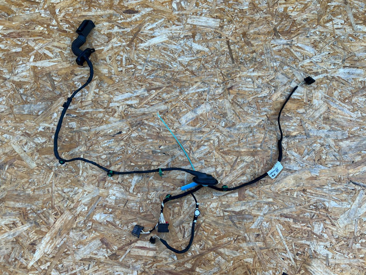 дверная проводка Volkswagen Taos 1 поколение 2023, 1.5 л., DNKA, бензин, АКПП, внедорожник 5 дв., передний привод, 2GJ971694AD - фото №1