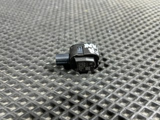 датчик удара Chevrolet Trax 2 поколение 2024, 1.2 л., бензин, АКПП, внедорожник 5 дв., передний привод, 13544409