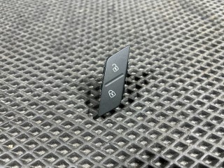 кнопка центрального замка Volkswagen Taos 1 поколение 2023, 1.5 л., DNKA, бензин, АКПП, внедорожник 5 дв., передний привод, 2GJ962125