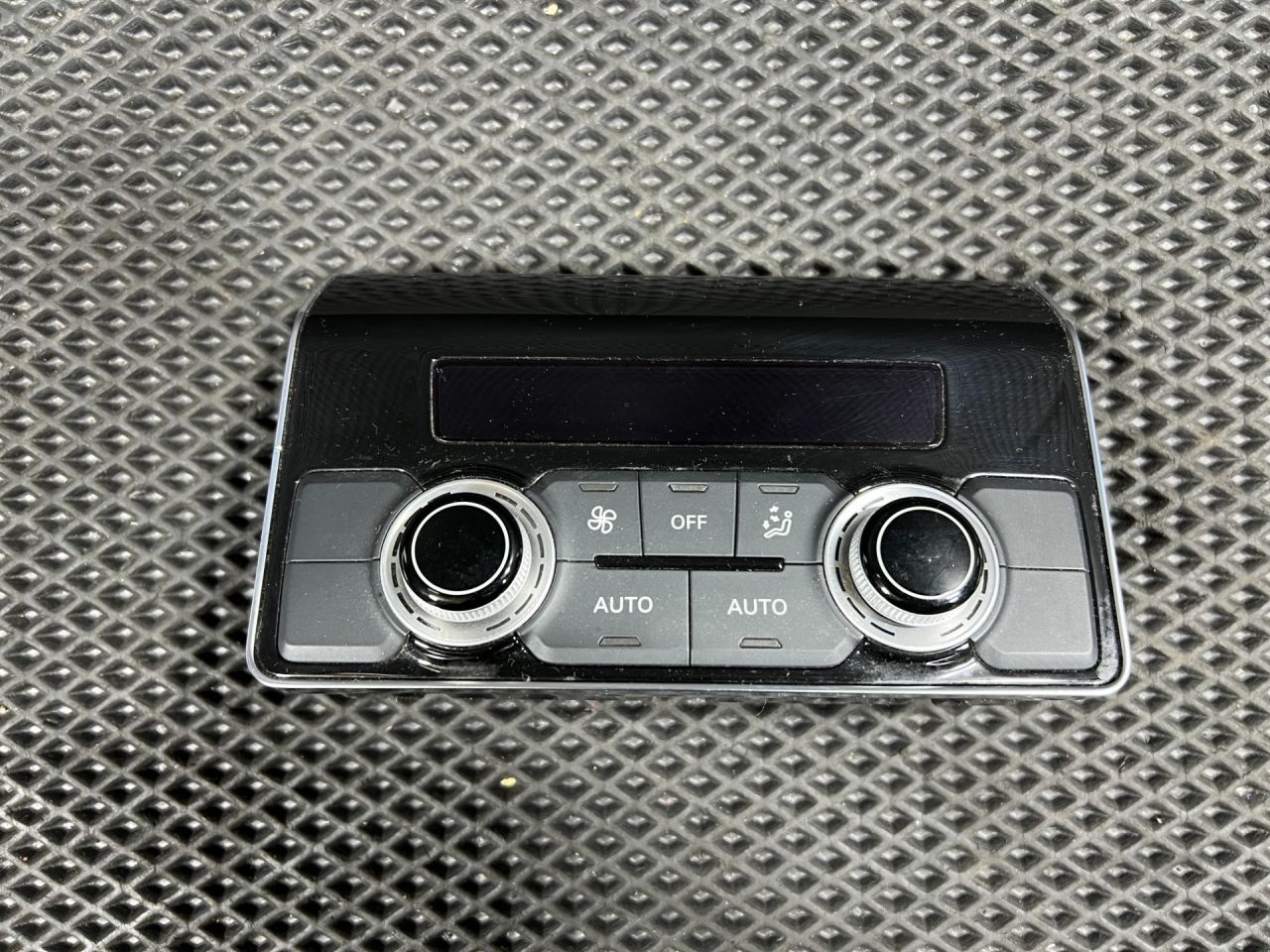 блок управления печки / климат-контроля Audi S8 D4 2013, 4.0 л., CGTA, бензин, АКПП, седан, 4H0919158J - фото №1