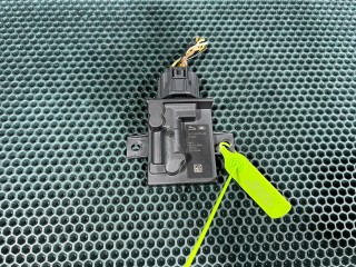 блок управления топливным насосом Jaguar XE 1 поколение 2015, 2.0 л., 204PT, бензин, АКПП, седан, T4A16365, LR097220, FK729D370AD, LR061641, LR187424, LR083930, LR172653