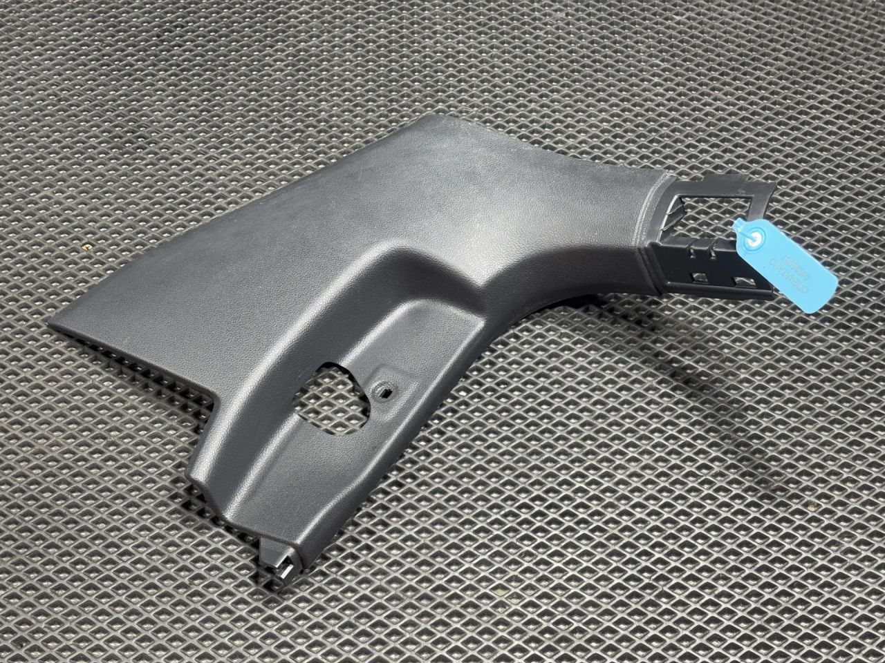 пластик Volkswagen Taos 1 поколение 2021, 1.5 л., DNKA, бензин, АКПП, внедорожник 5 дв., 2GJ863483A - фото №1