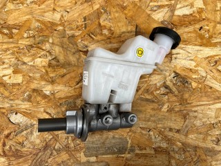 цилиндр тормозной главный Kia K5 3 поколение 2023, 1.6 л., G4FP, бензин, АКПП, L15856300