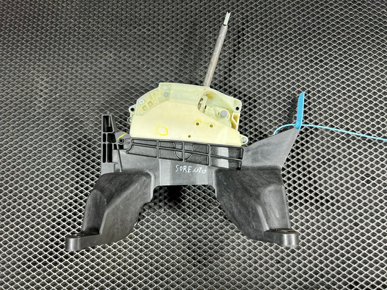 кулиса Kia Sorento 4 поколение 2023, 2.5 л., бензин, АКПП, внедорожник 5 дв., передний привод, 46700R5110 - фото №1