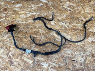 плюсовой провод аккумулятора Audi S8 D4 2013, 4.0 л., CGTA, бензин, АКПП, седан, 4H0971224AL