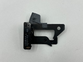 захватный крюк капота Mercedes-Benz C-Класс W205/S205/C205 2016, 2.0 л., M 274.920, бензин, АКПП, седан, A2188800064
