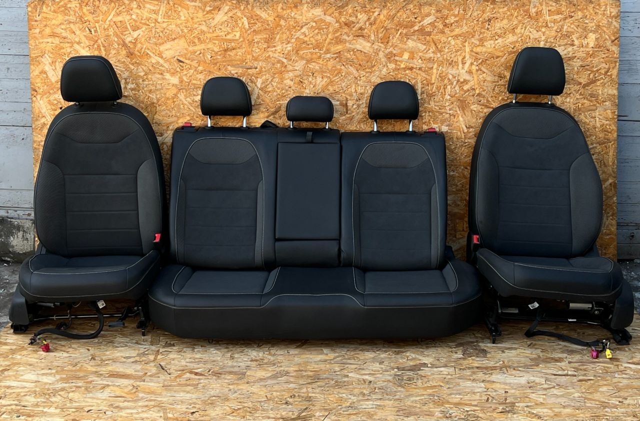 салон (комплект сидений) Volkswagen Taos 1 поколение 2023, 1.5 л., DNKA, бензин, АКПП, внедорожник 5 дв., передний привод - фото №1