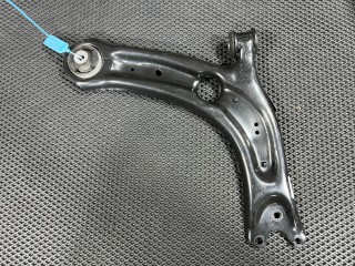 рычаг подвески Volkswagen Taos 1 поколение 2023, 1.5 л., DNKA, бензин, АКПП, внедорожник 5 дв., передний привод, 3Q0407152AA