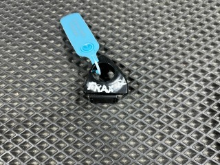 накладка на ручку Chevrolet Trax 2 поколение 2024, 1.2 л., бензин, АКПП, внедорожник 5 дв., передний привод, 26692828