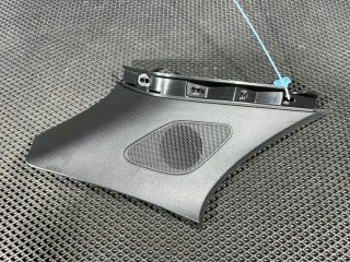 пластик Porsche Macan GTS 1 поколение [2-й рестайлинг] 95B 2022, 2.9 л., DGR, бензин, АКПП, внедорожник 5 дв., 95B867245