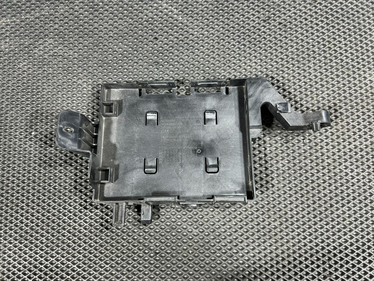 блок управления двигателем Chevrolet Trax 2 поколение 2024, 1.2 л., бензин, АКПП, внедорожник 5 дв., передний привод, 42766893, 42726221, 42744150 - фото №1