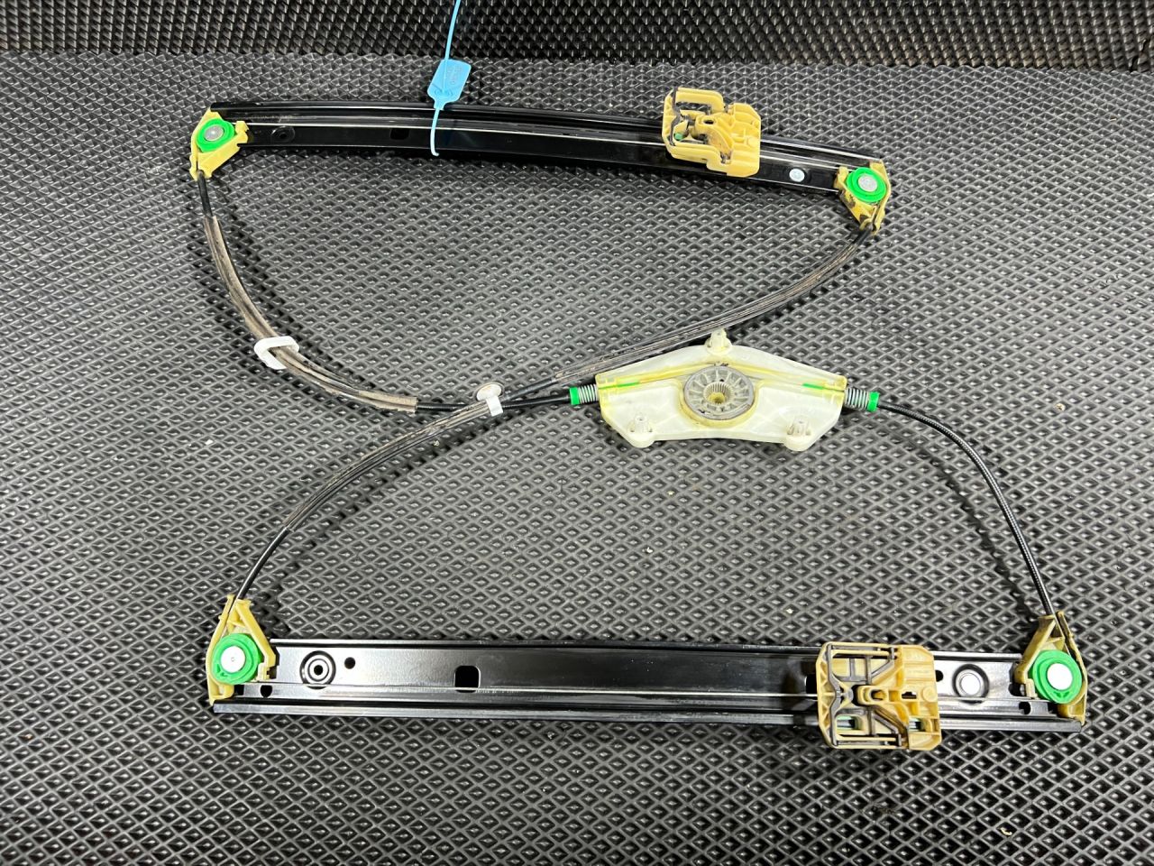 стеклоподъемник передний левый Audi S8 D4 2013, 4.0 л., CGTA, бензин, АКПП, седан, 4H0837461A - фото №1