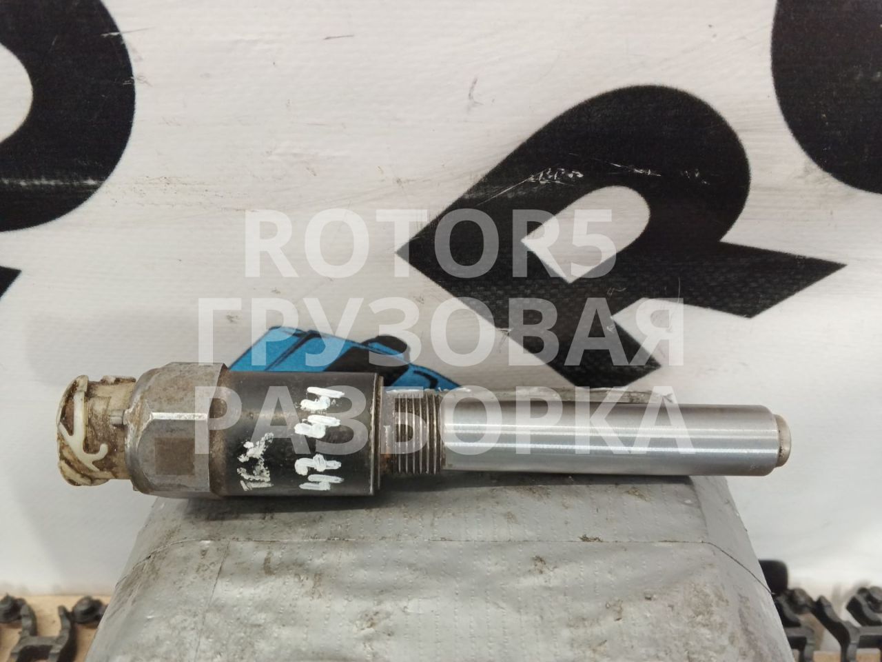 датчик скорости (тахографа) MAN TGX 1 поколение 2015, 12.4 л., D 2676 LF 46, дизель, АКПП, красный, правый руль, V111, 217120002211 - фото №1