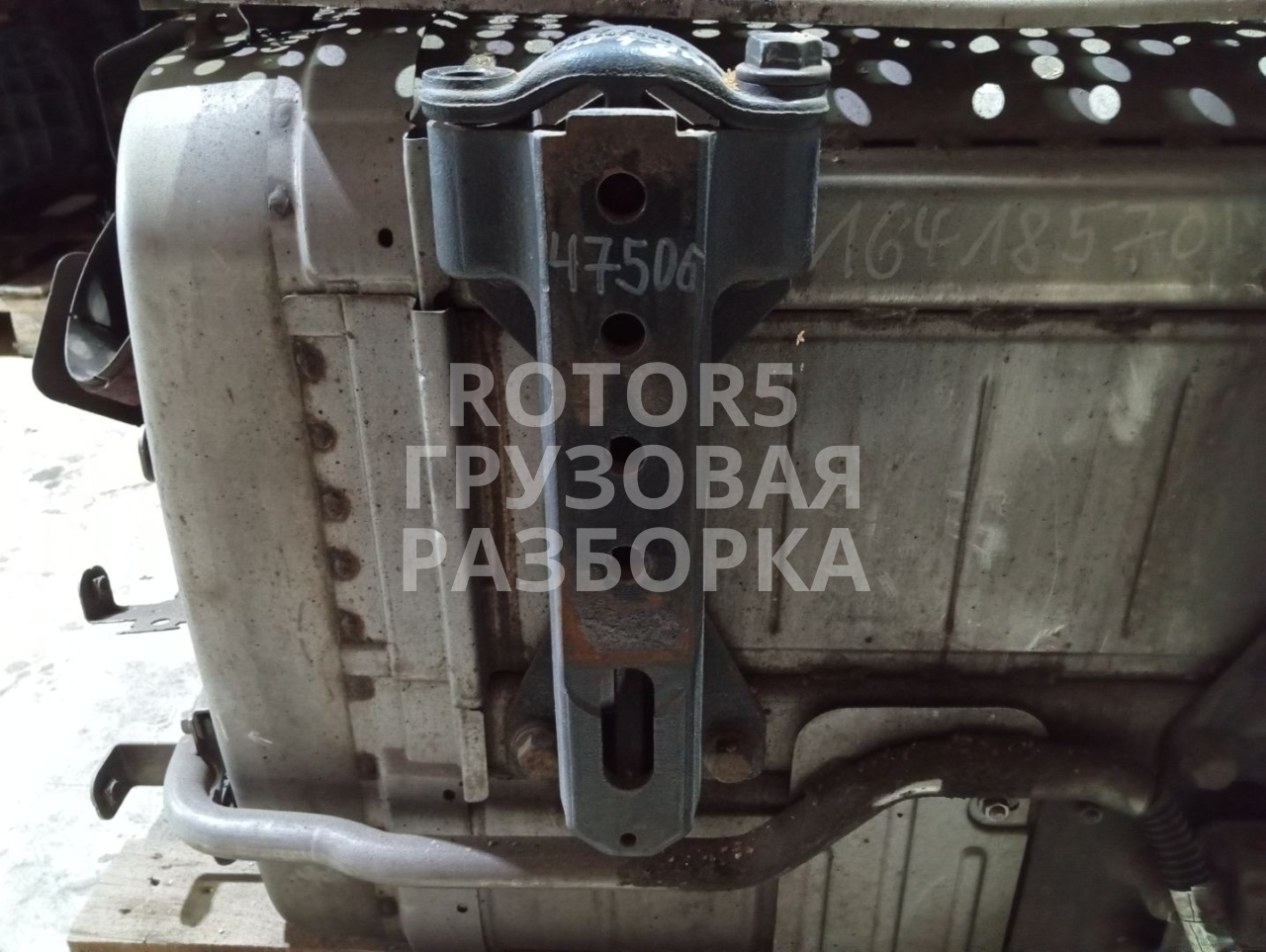 кронштейн глушителя Mercedes-Benz Actros 4 поколение (MP4) 2013, 12.8 л., OM 471.909, дизель, АКПП, A9604910916 - фото №1