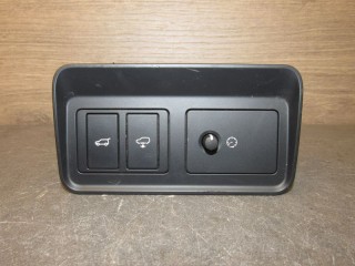 кнопка открытия багажника Land Rover Range Rover 4 поколение 2016, GPLA-11654-AA
