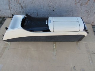 подлокотник Mercedes-Benz S-Класс W223 2021