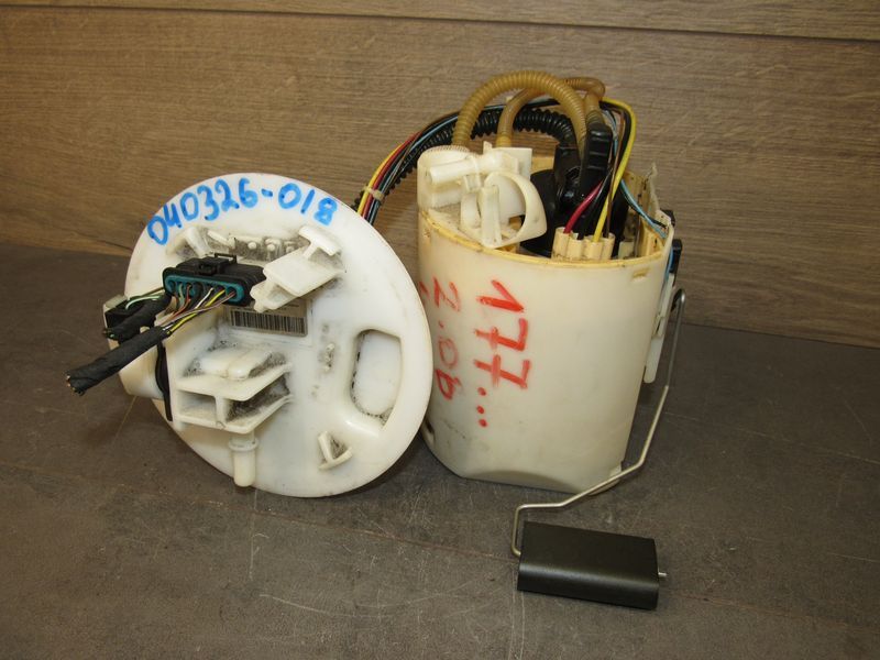 насос топливный Mercedes-Benz CLA-Класс C118 2019, бензин, A2474707800 - фото №1