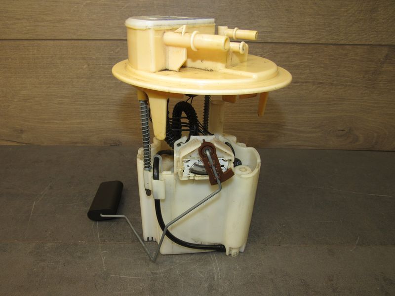 насос топливный Peugeot 5008 2 поколение 2019, 2.0 л., дизель - фото №1