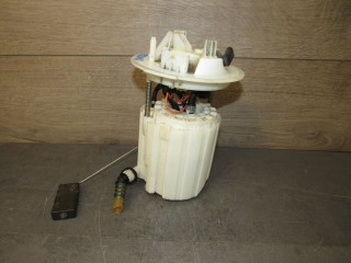 насос топливный Mercedes-Benz M-Класс W166 2014, бензин, A1664701094