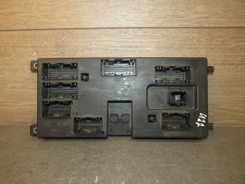 блок комфорта Land Rover Range Rover 4 поколение 2016, GX73-14F041-AL - фото №1