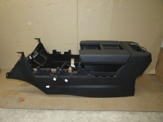 подлокотник Toyota Tundra 3 поколение XK70 2024, 3.5 л., бензин