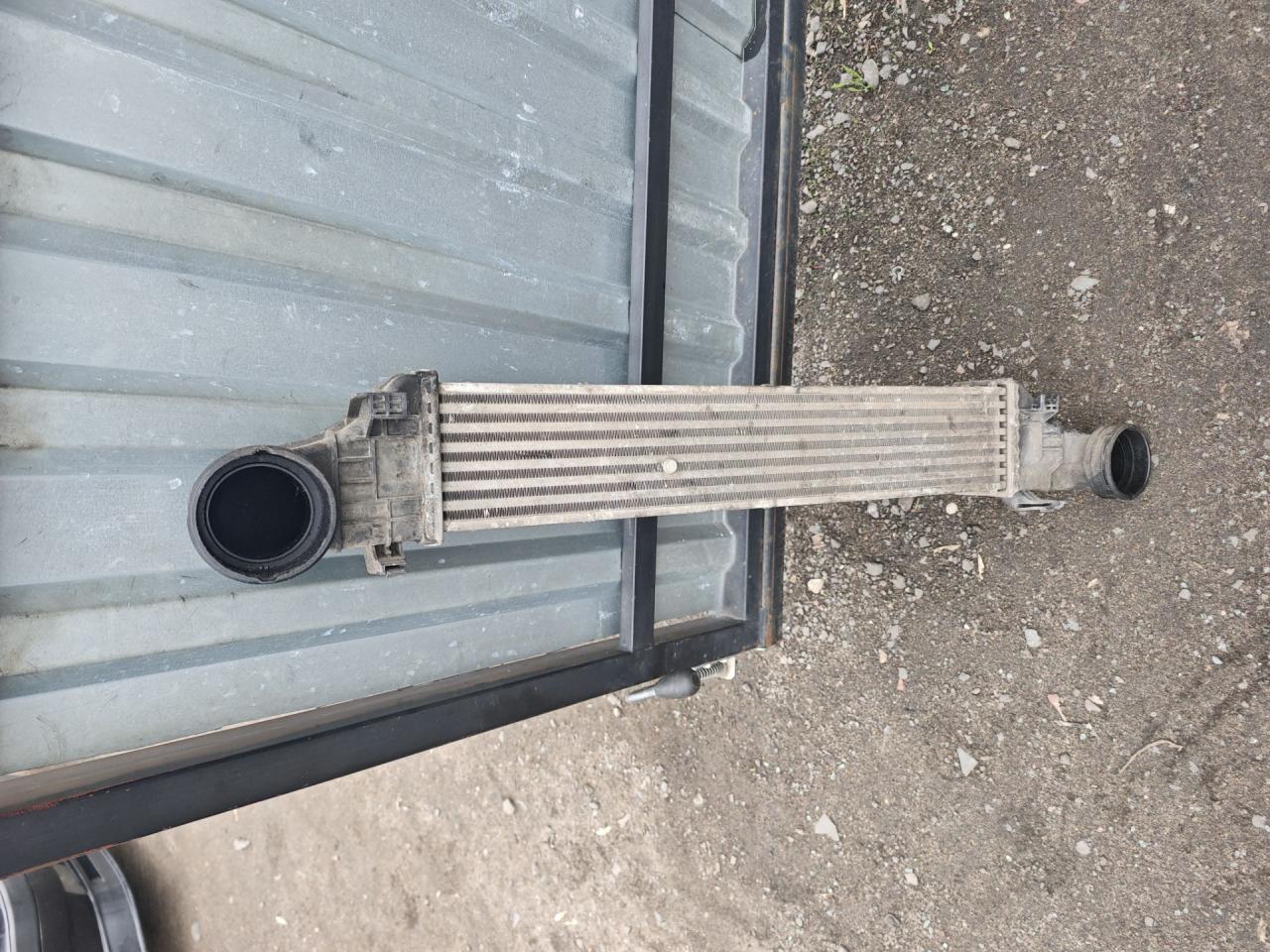 интеркулер Mercedes-Benz E-Класс W211/S211 W211 2003, 2.7 л., дизель, 6МКПП, серебристый металлик, седан, задний привод - фото №1