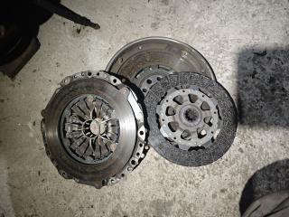 комплект сцепления BMW 3 серия E46 2000, 2.0 л., дизель, 5МКПП, серебристый металлик, седан, задний привод