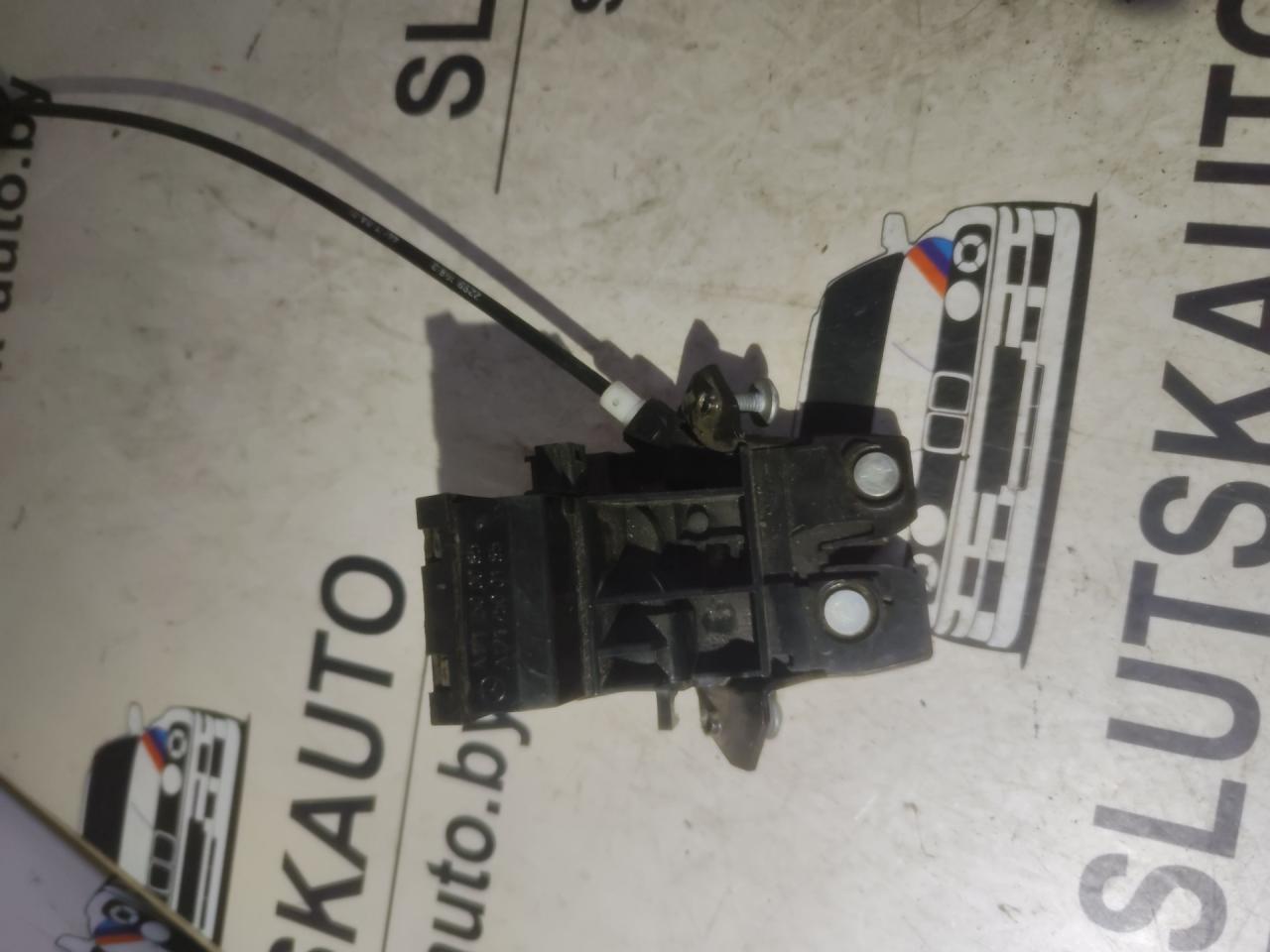 замок багажника Mercedes-Benz C-Класс W203/S203/CL203 2003, седан - фото №1