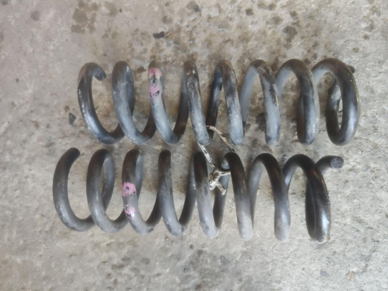 пружина задняя Mercedes-Benz C-Класс W204/S204 2008, 2.2 л., дизель, АКПП, серый, седан, задний привод - фото №1