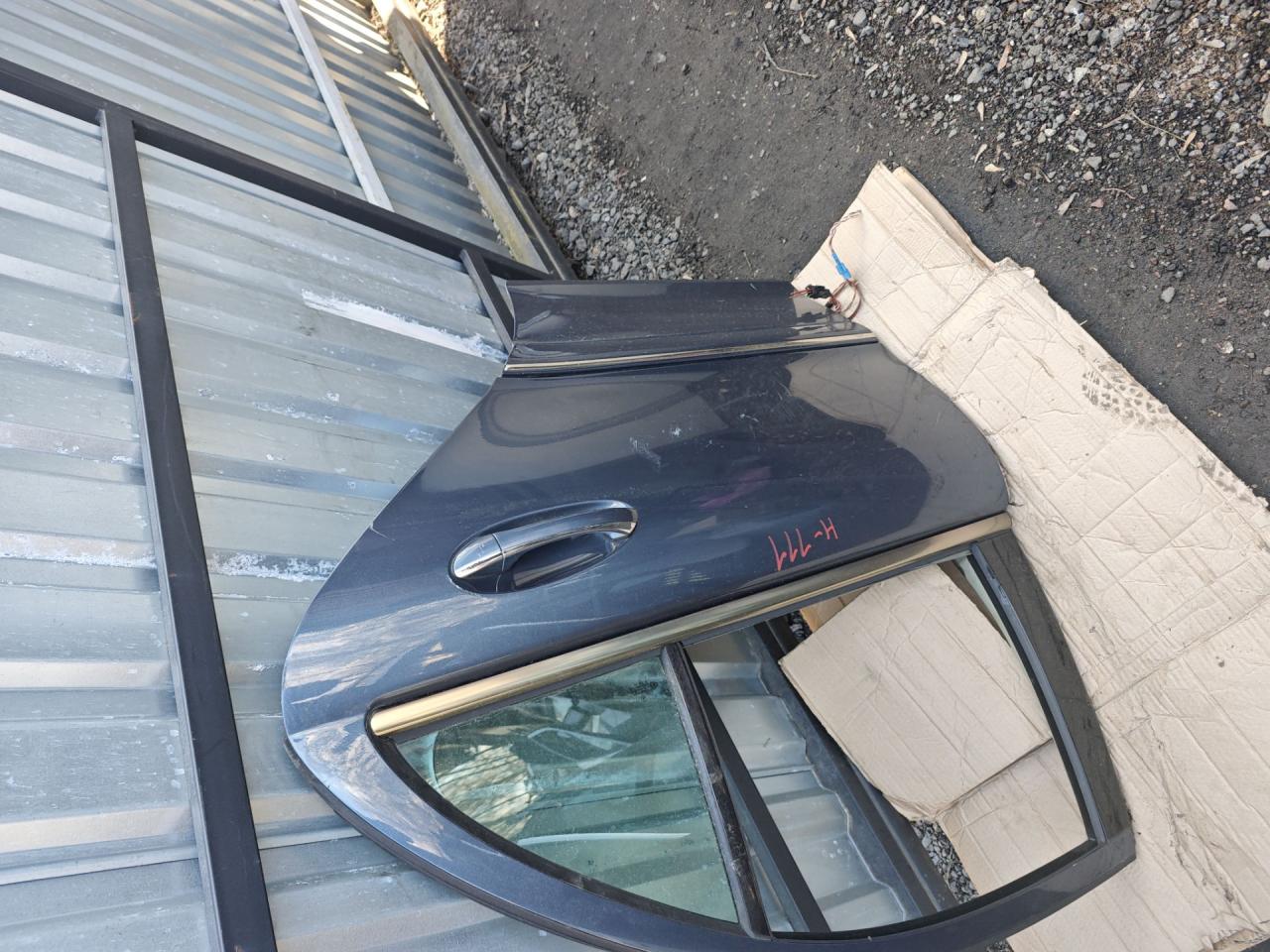 дверь задняя левая Mercedes-Benz C-Класс W203/S203/CL203 W203 2001, 2.2 л., дизель, 6МКПП, серый, седан, задний привод - фото №1