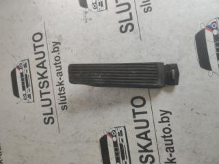 педаль Mercedes-Benz E-Класс W124 [рестайлинг] W124 1995, 2.5 л., дизель, 5МКПП, серебристый металлик, седан, задний привод